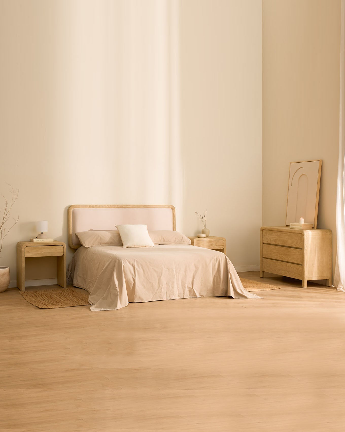 Packs de cabecero, mesitas y cómoda