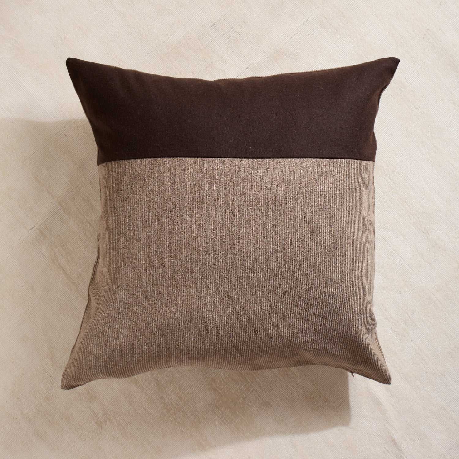 Mousse cushion cover