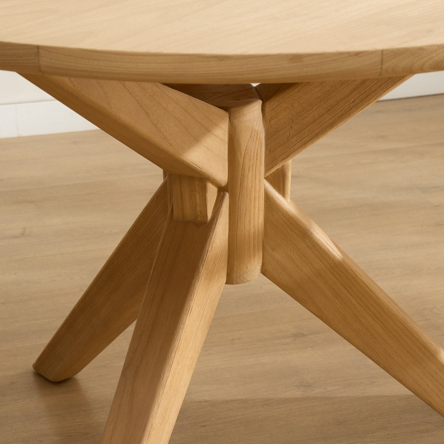 Table Skan Wood