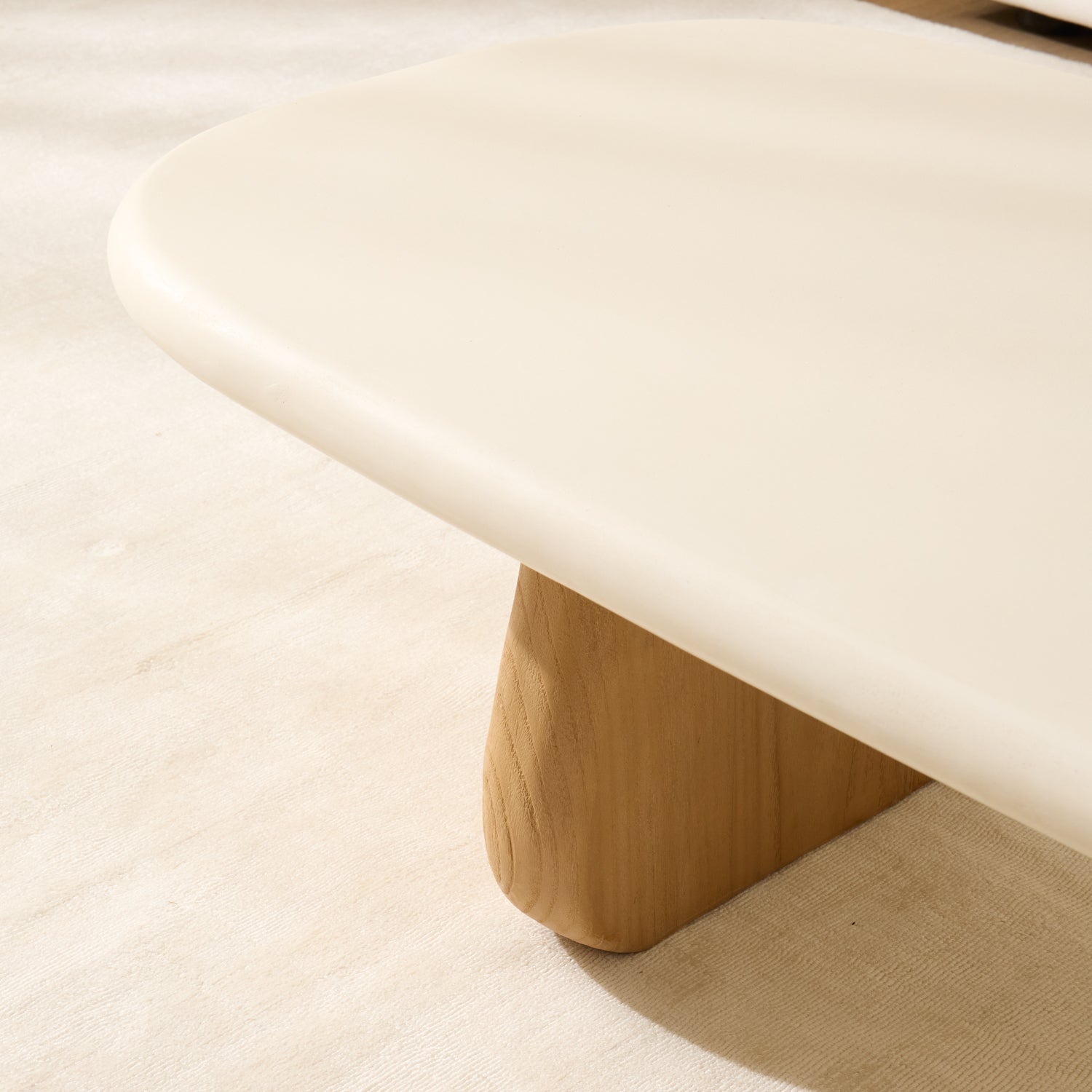 Luma coffee table