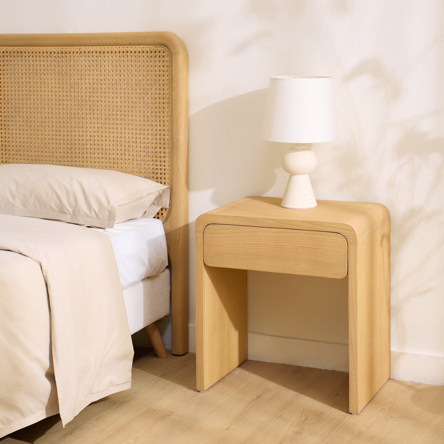 Mesita de noche Boyd