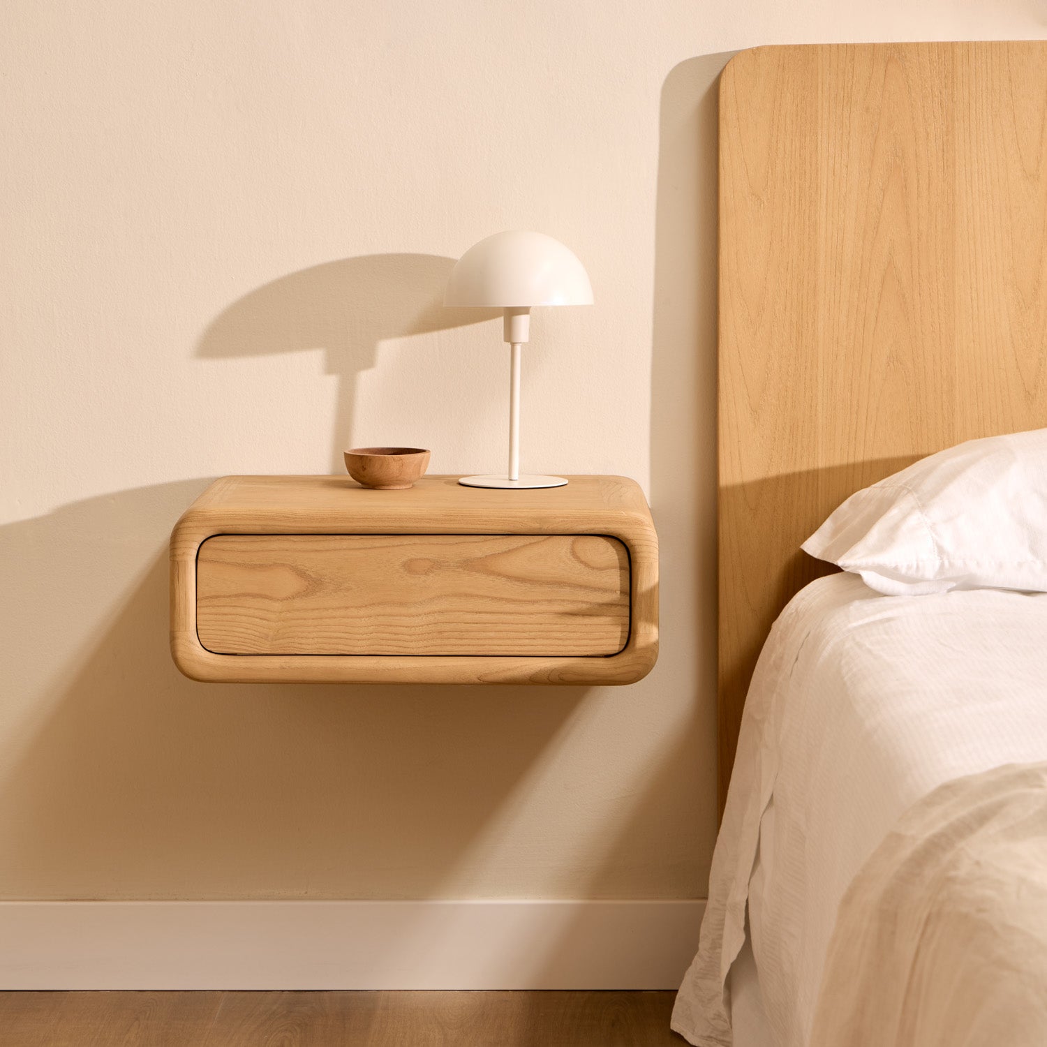 Capsule Bedside table