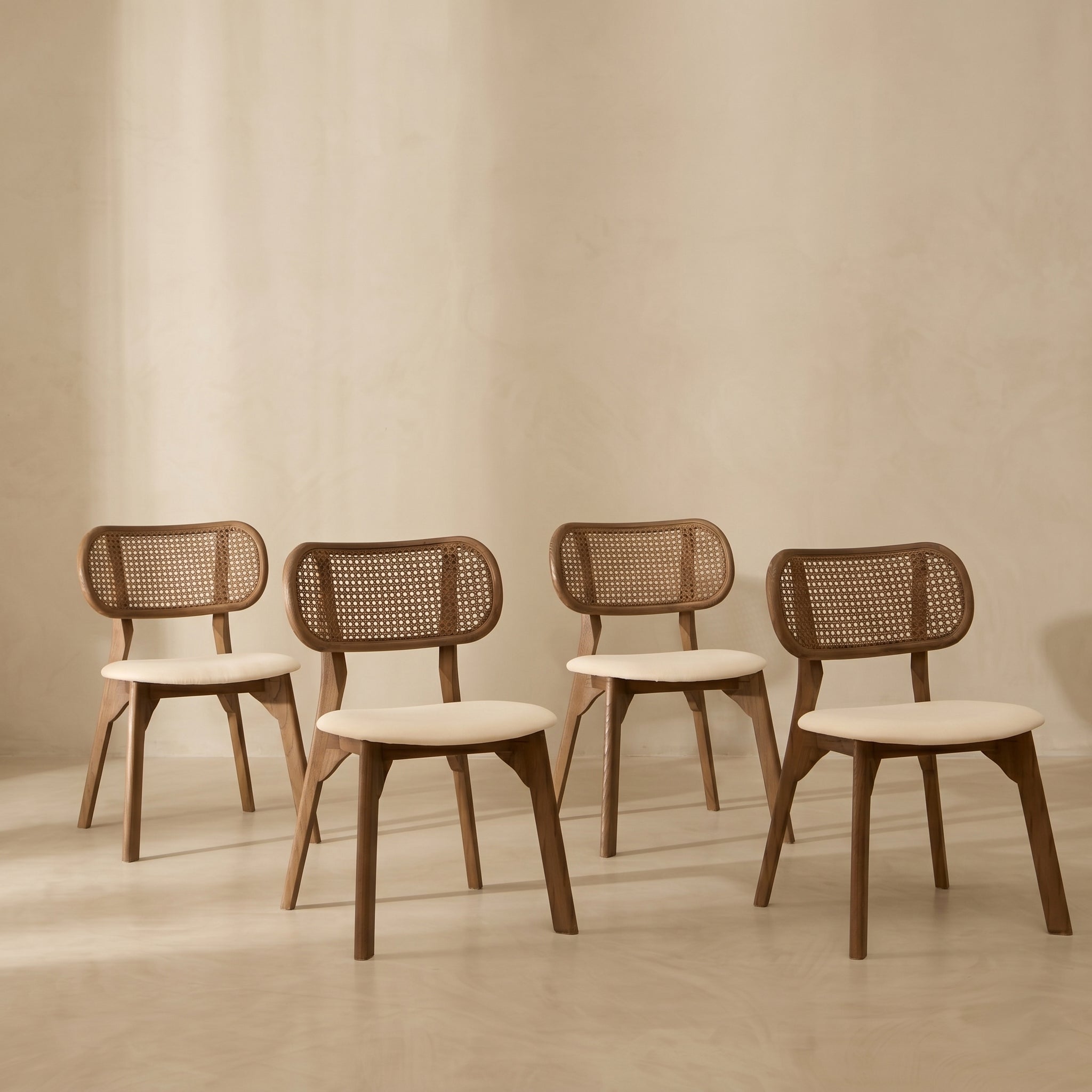 Pack 4 Dari Mocca chairs