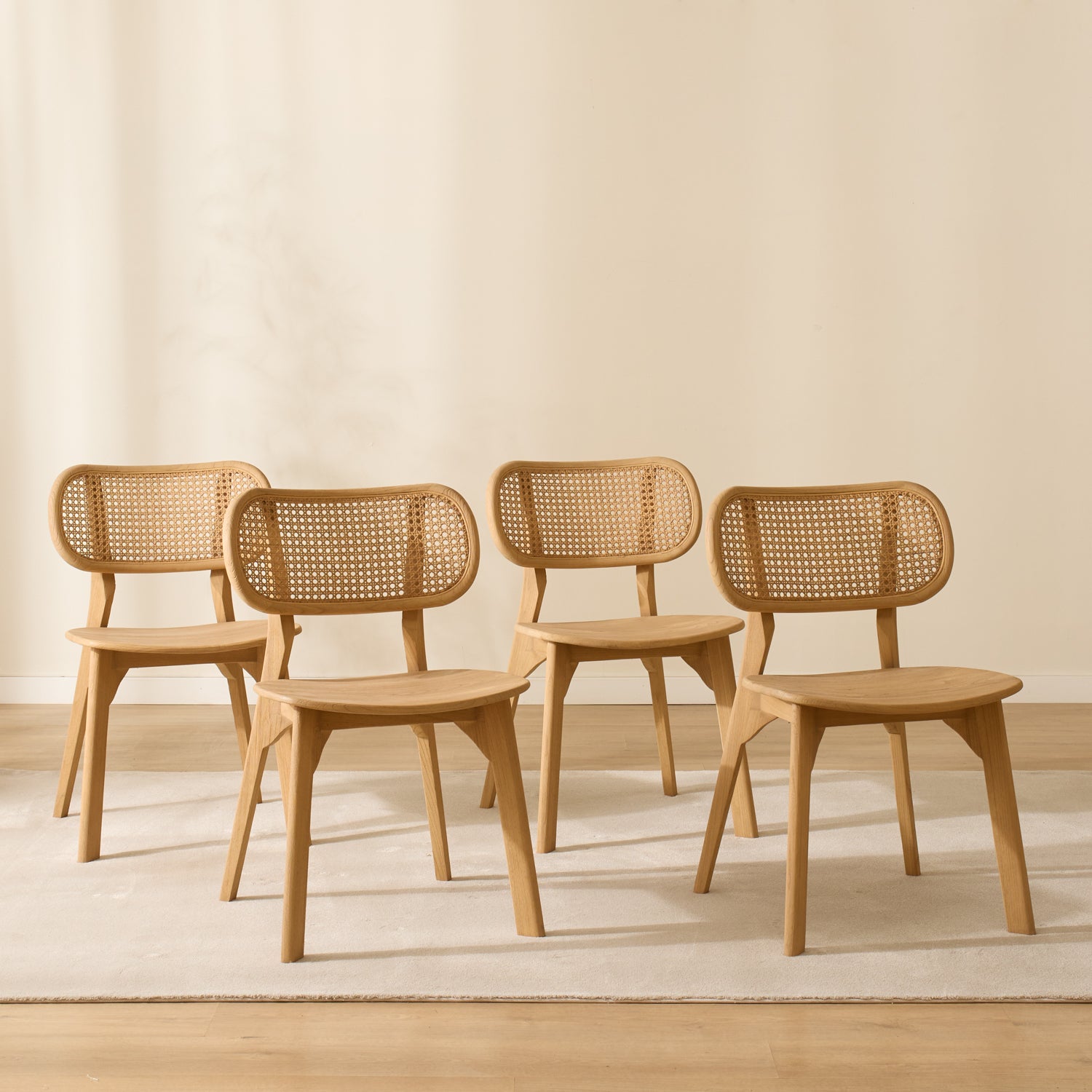 Pack of 4 Dari Wood chairs made of solid wood and rattan - Dining