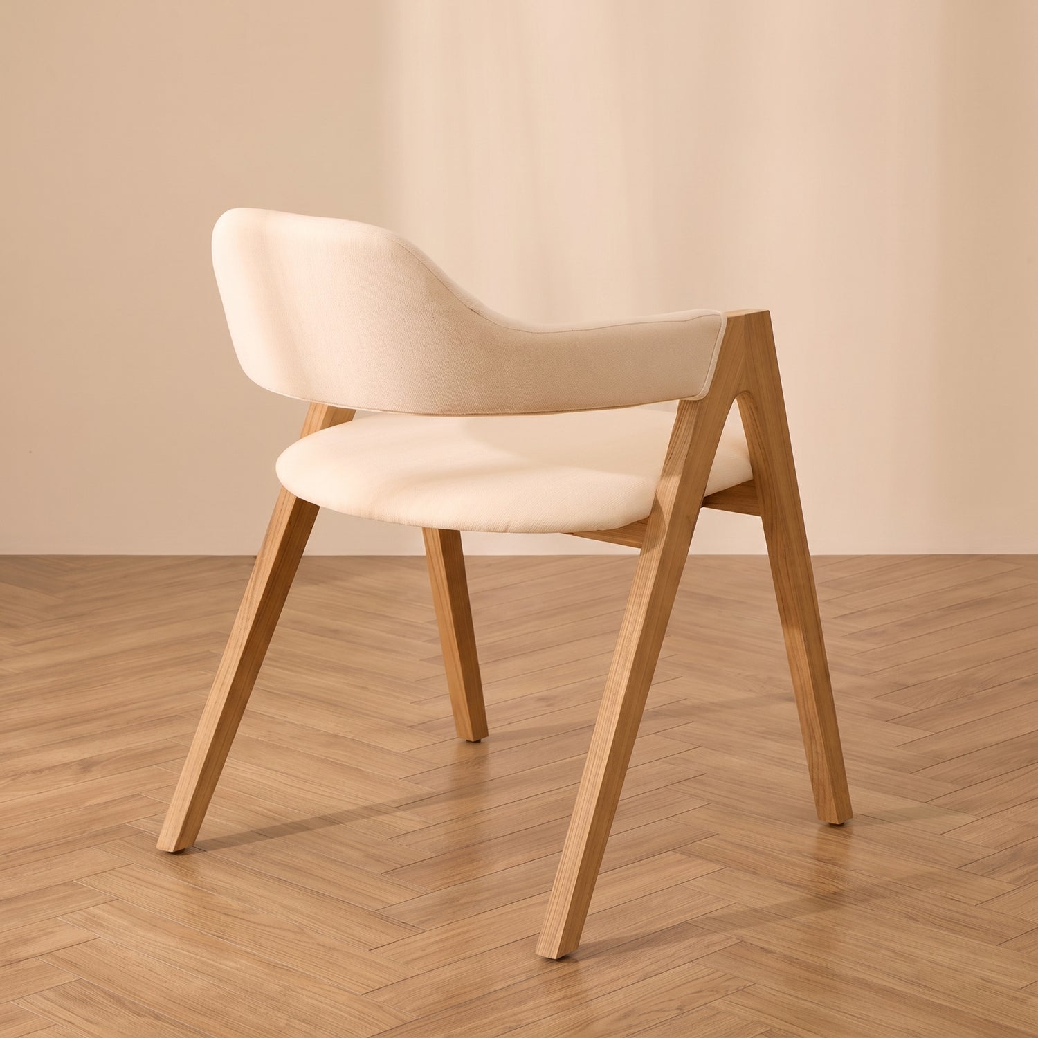 Nobe Chair