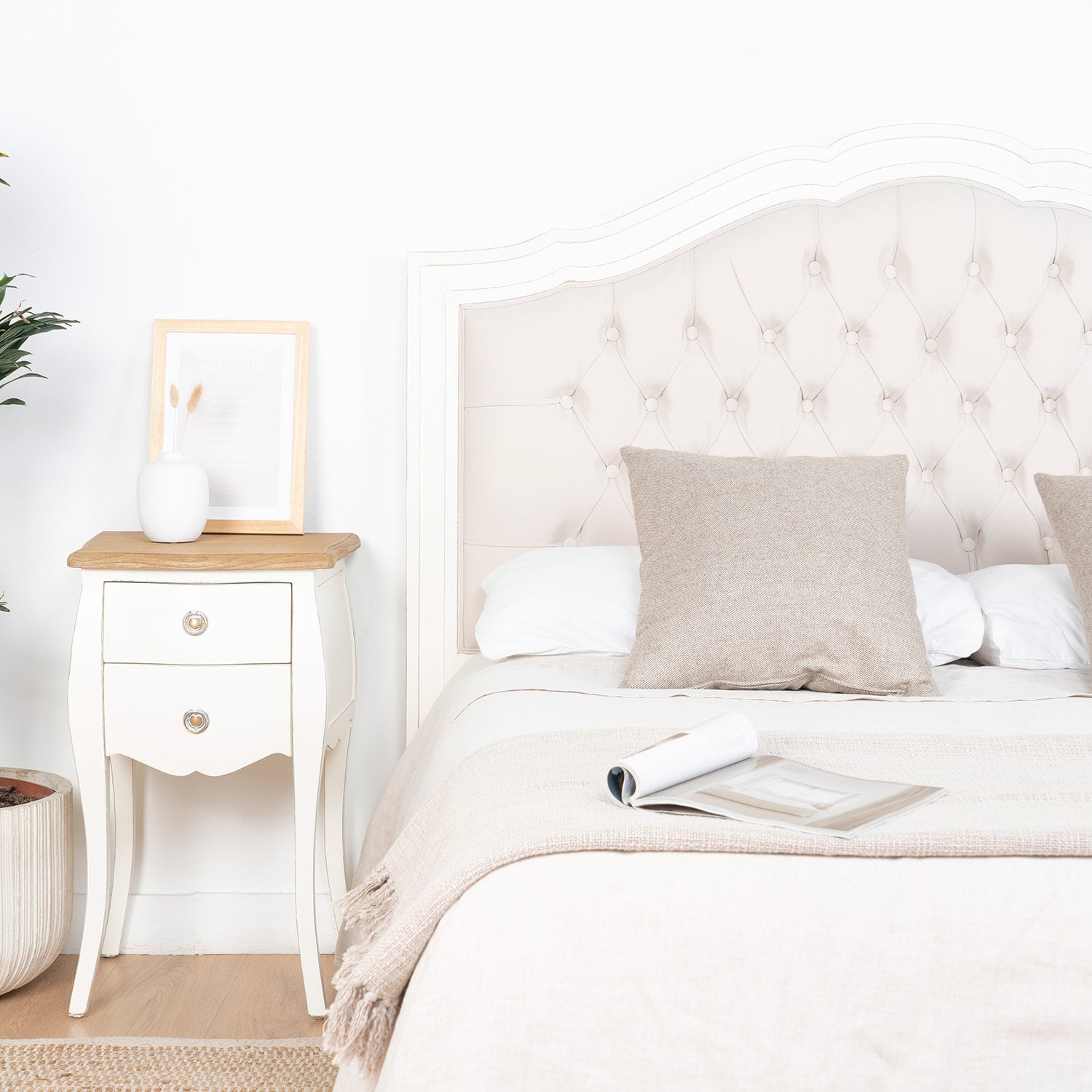 Emperatriz cabecero de cama tapizado blanco