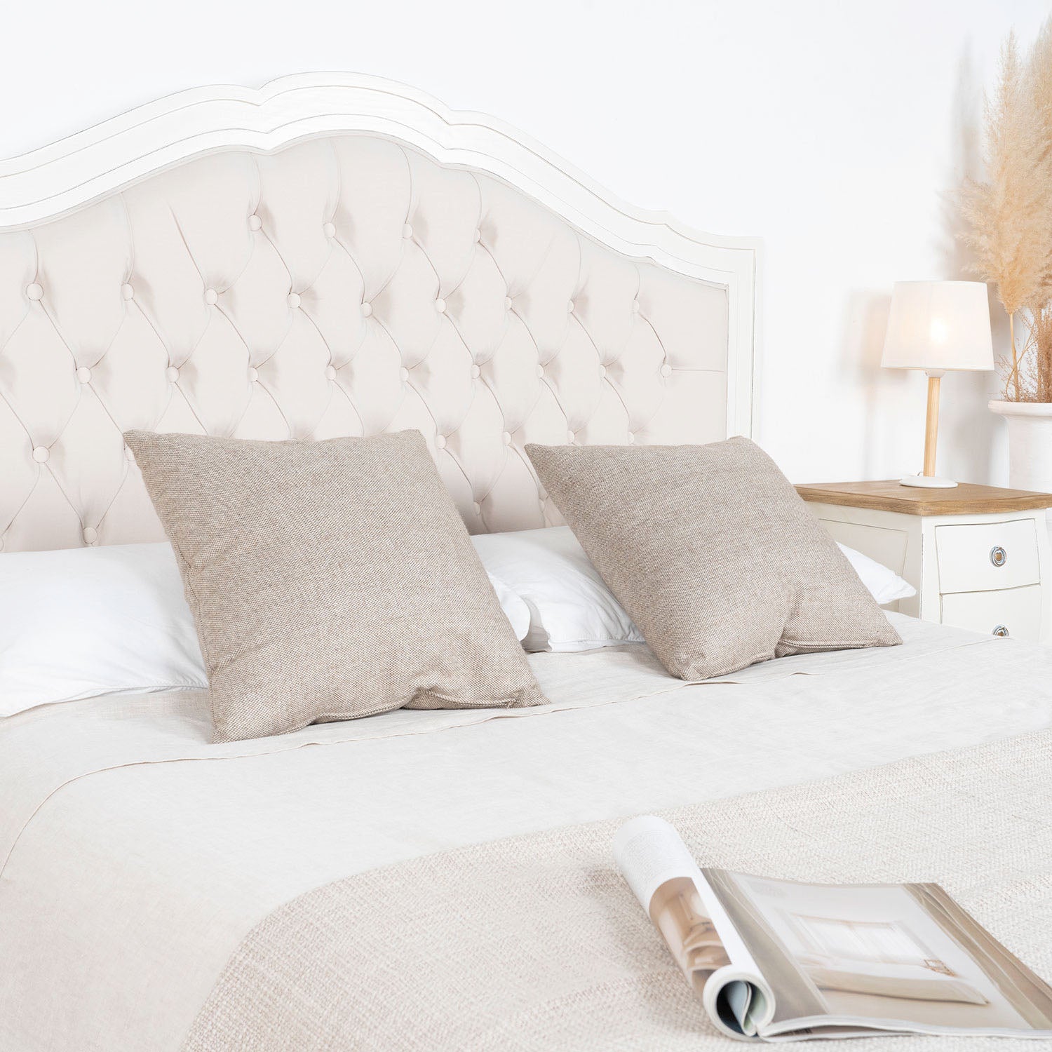 Emperatriz cabecero de cama tapizado blanco