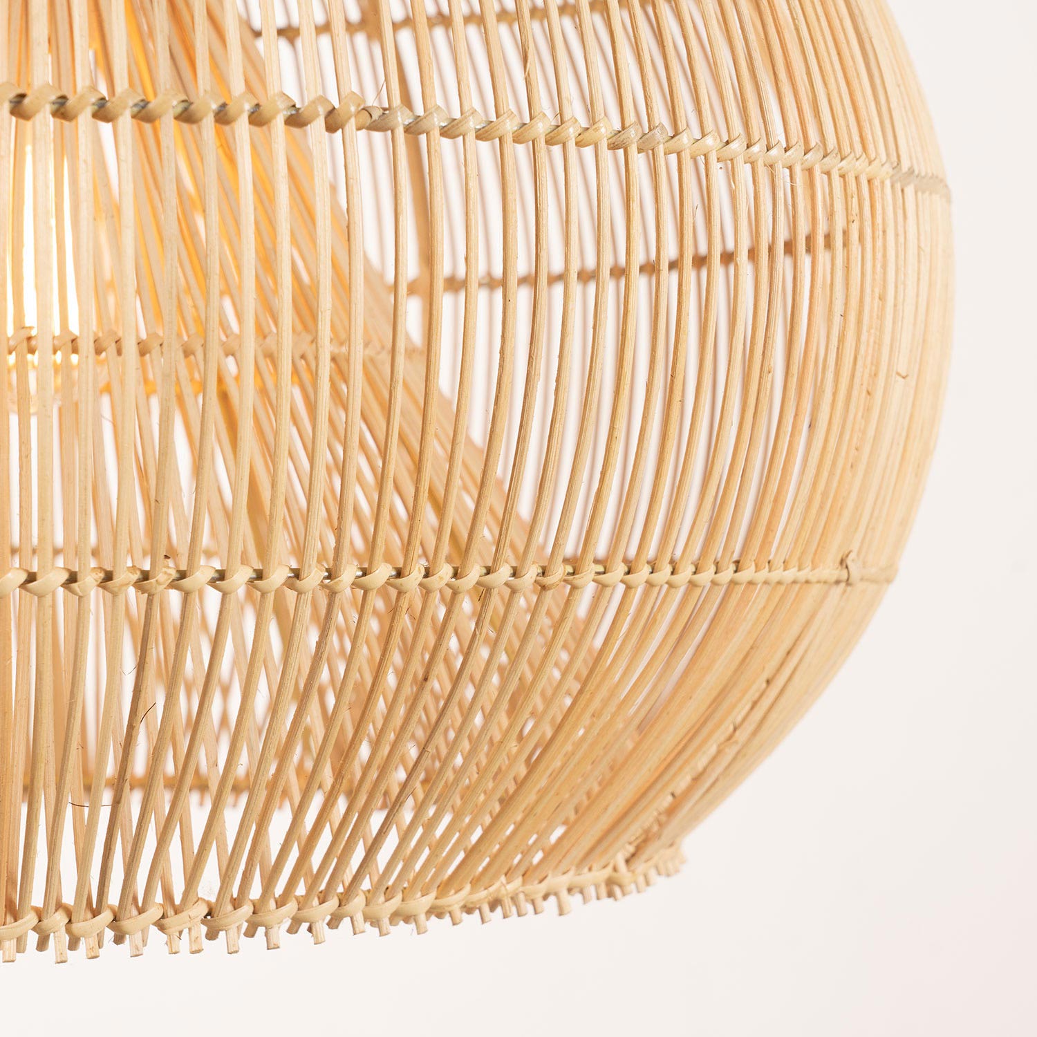 Kape Lámpara de techo ratán natural