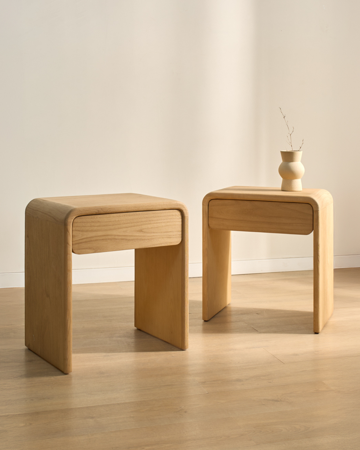 Bedside tables packs