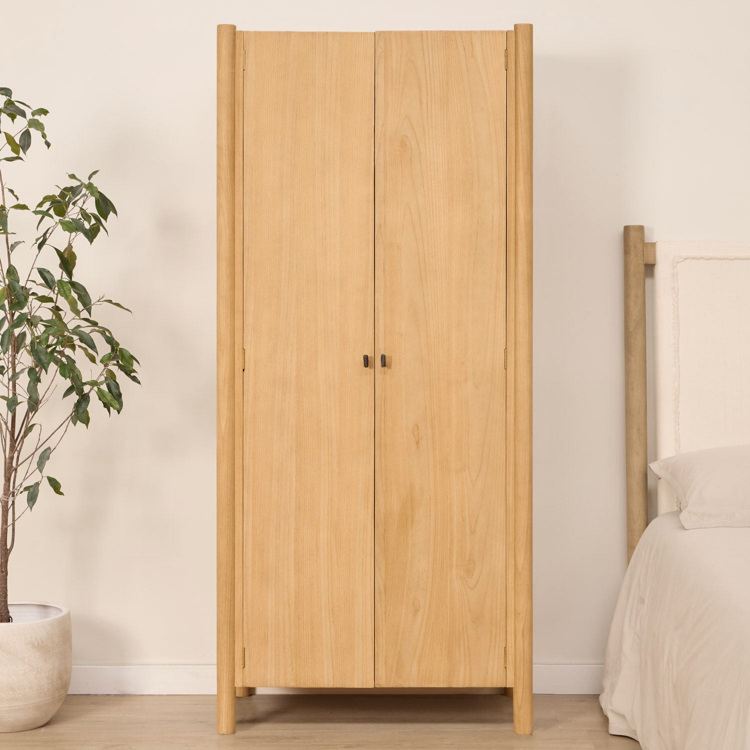 ARMOIRE DANE