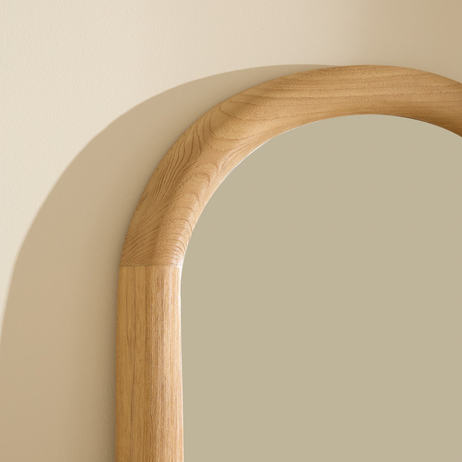 Miroir sur pied Fine