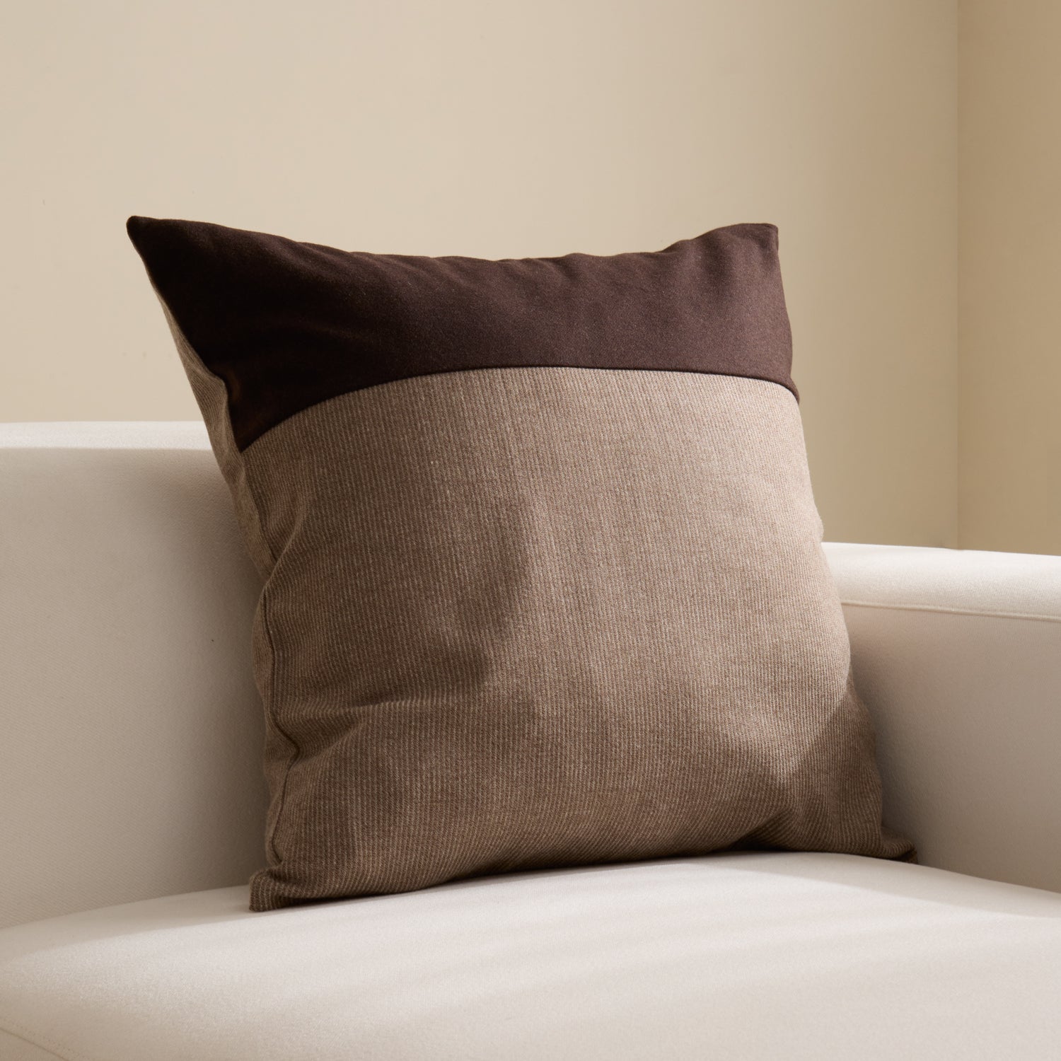 Mousse cushion cover