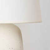 Lipa Lámpara de mesa cerámica blanca y lino