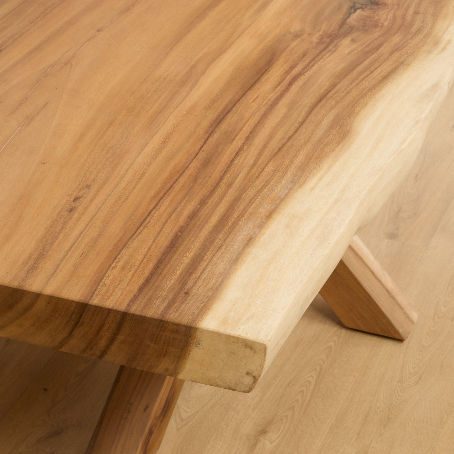 TABLE NATURA L