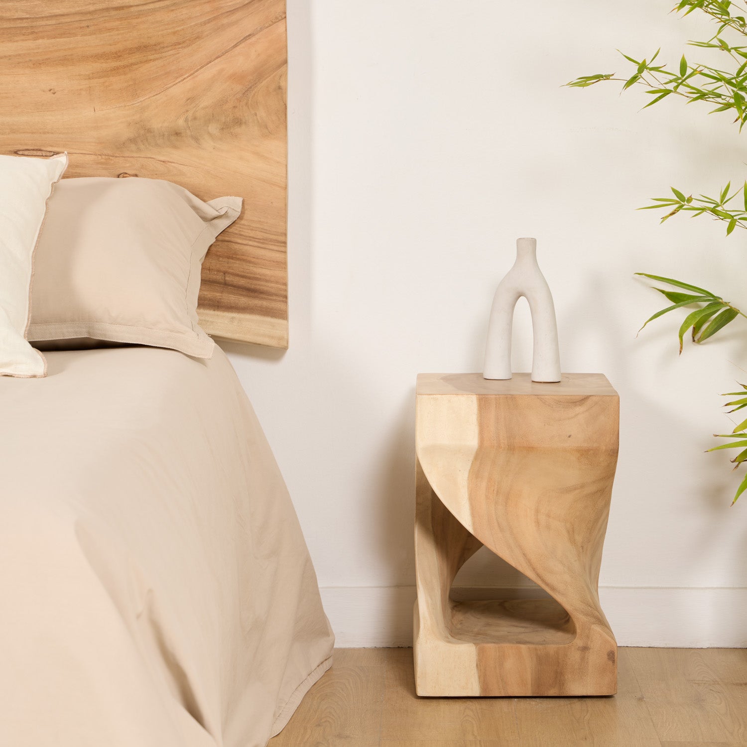 PACK HEADBOARD NATURA + 2 BEDSIDE TABLES SLIP + BENCH NATURA