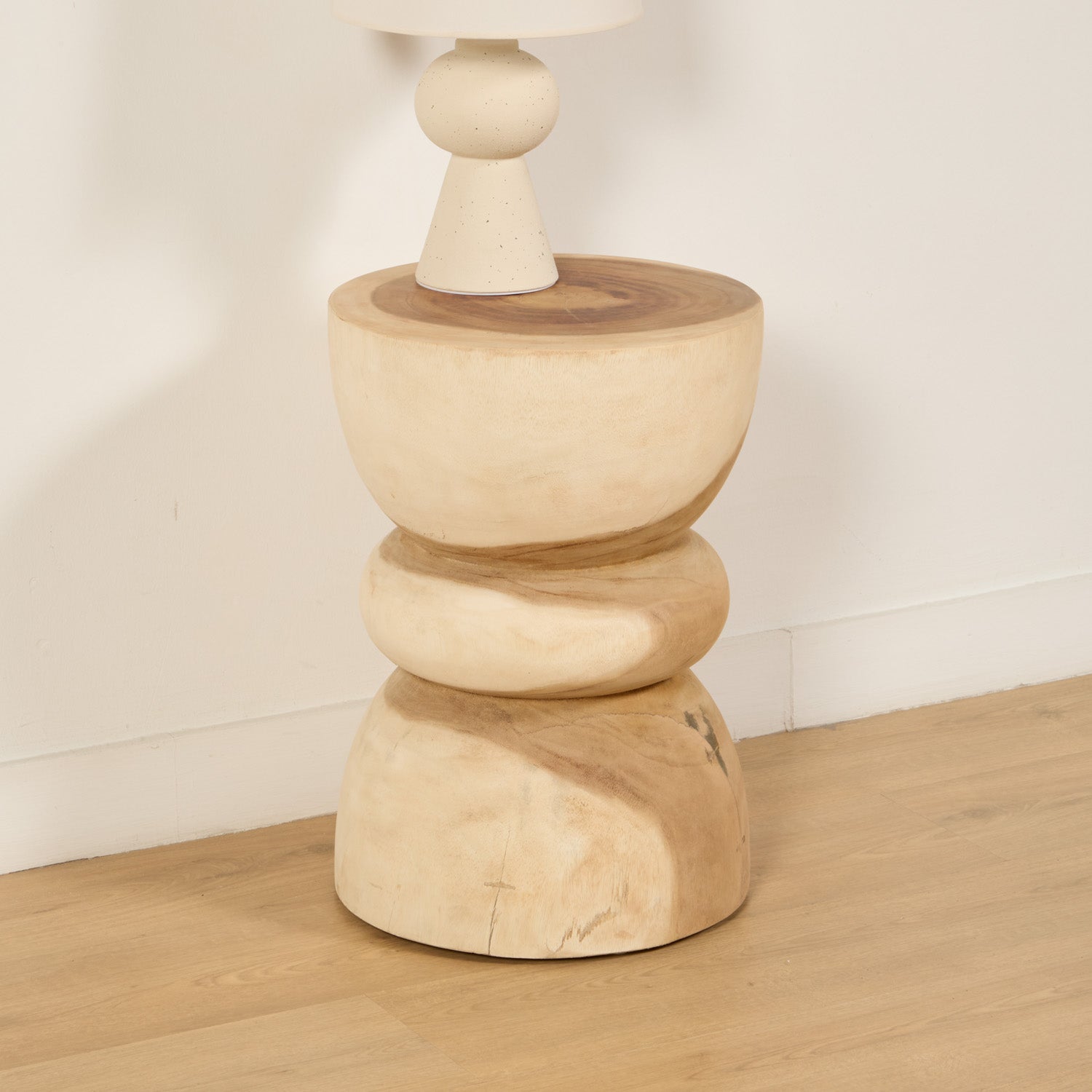 SIDE TABLE TOTEM