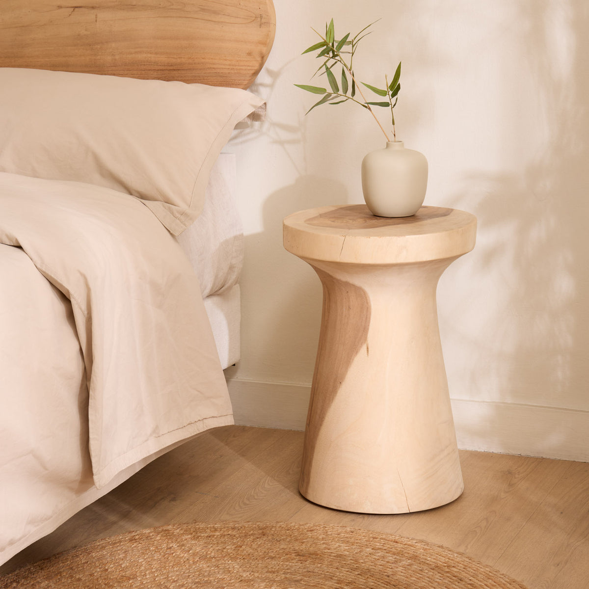 Tavolino Rotondo In Metallo E Legno – Diametro 43 Cm, Altezza 44 Cm, 2 Ripiani, Effetto Rovere, Per Soggiorno E Camera