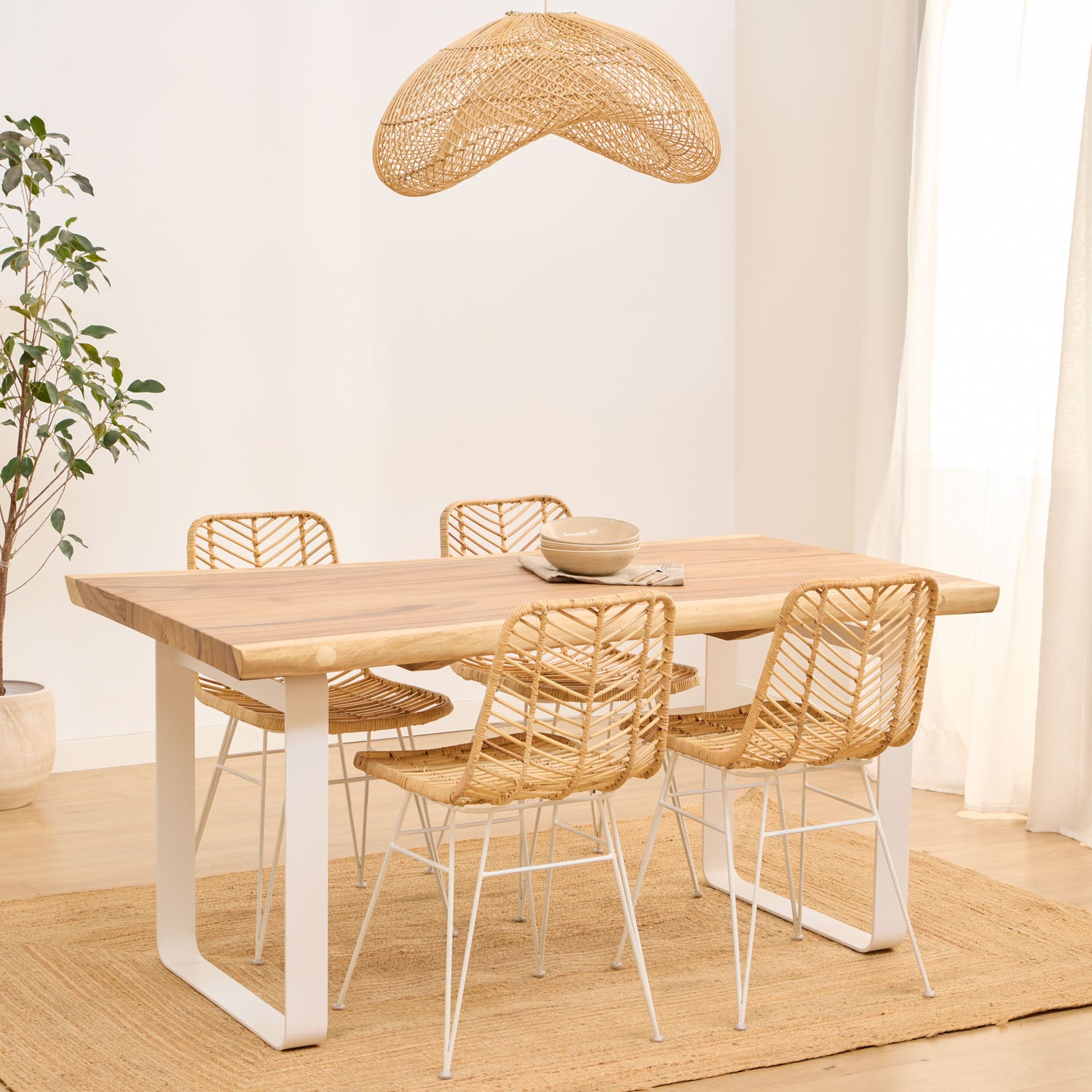 PACK NAYI TABLE + 4 WHITE ROTIN CHAIRS