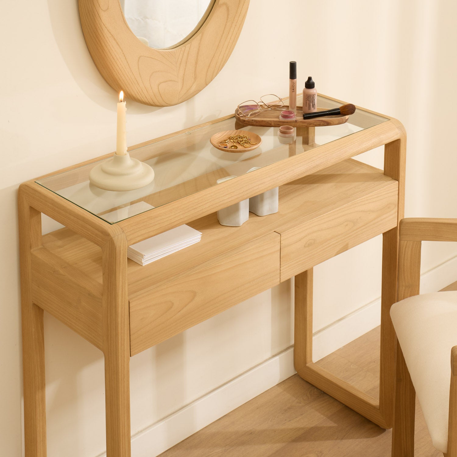Aura Vanity Table