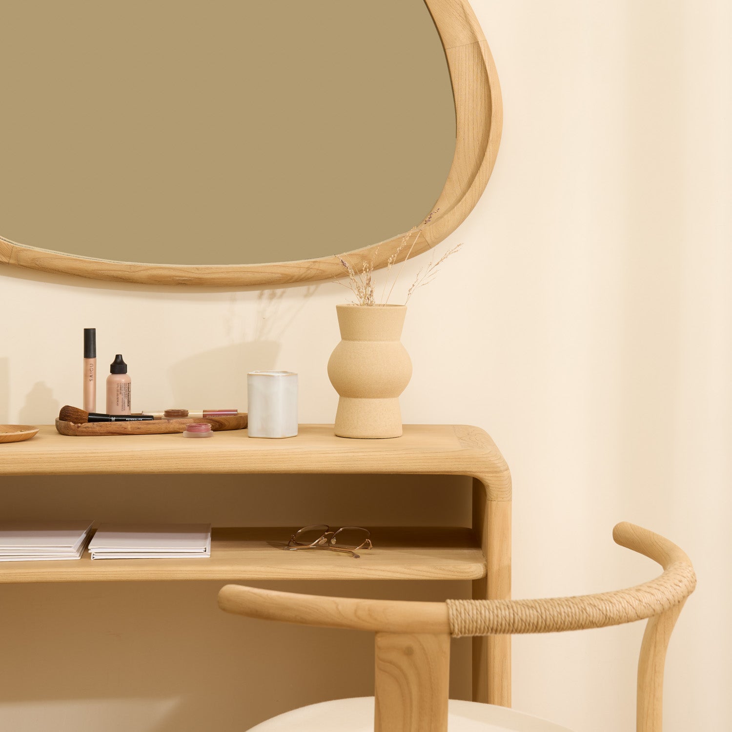 Boyd Air Vanity