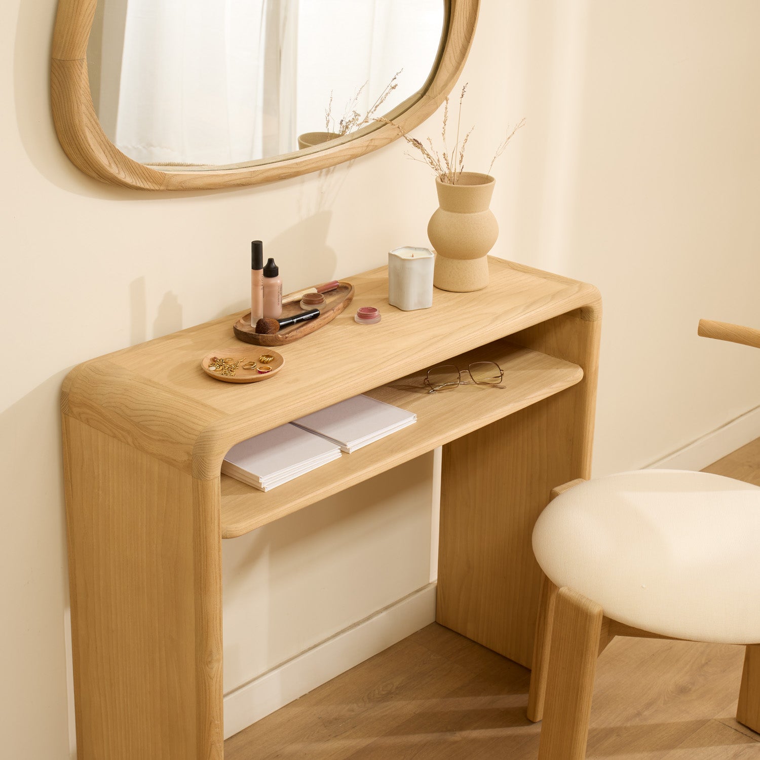 Boyd Air Vanity