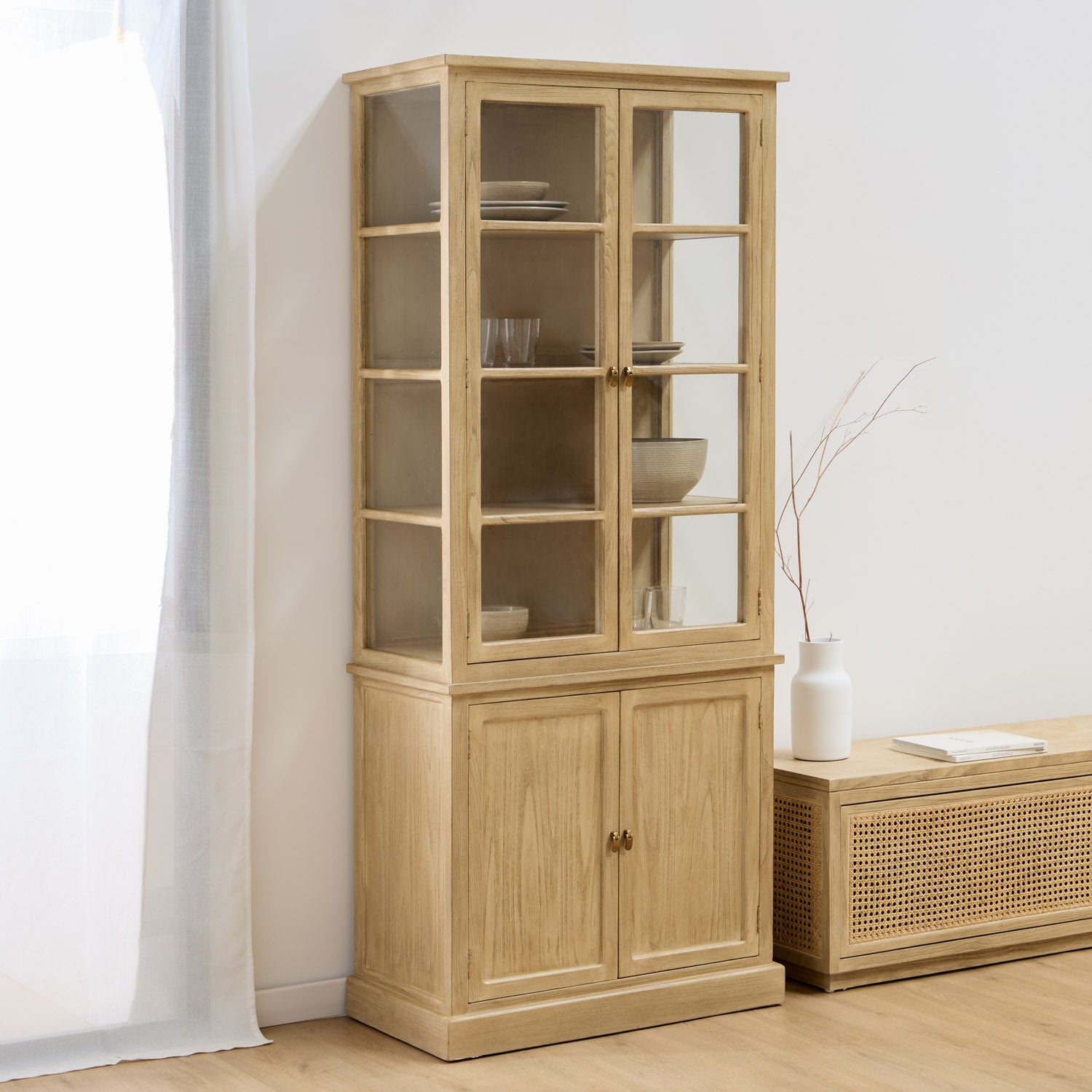 DISPLAY CABINET QUEBEC