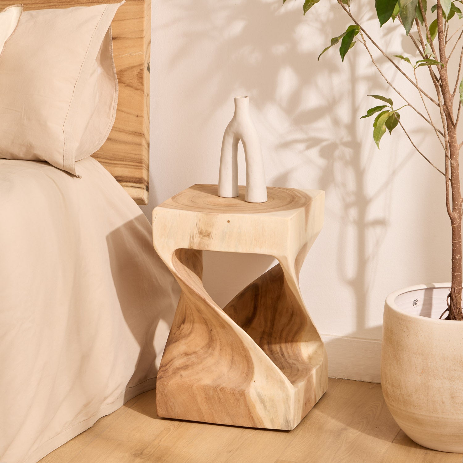 PACK 2 BEDSIDE TABLES SLIP