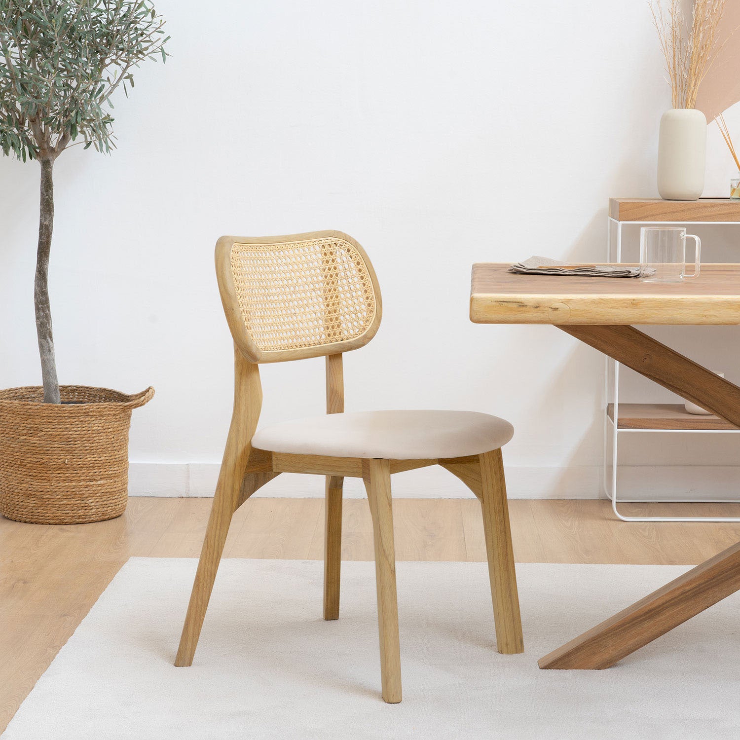 PACK TABLE NATURA + 4 CHAIRS DARI