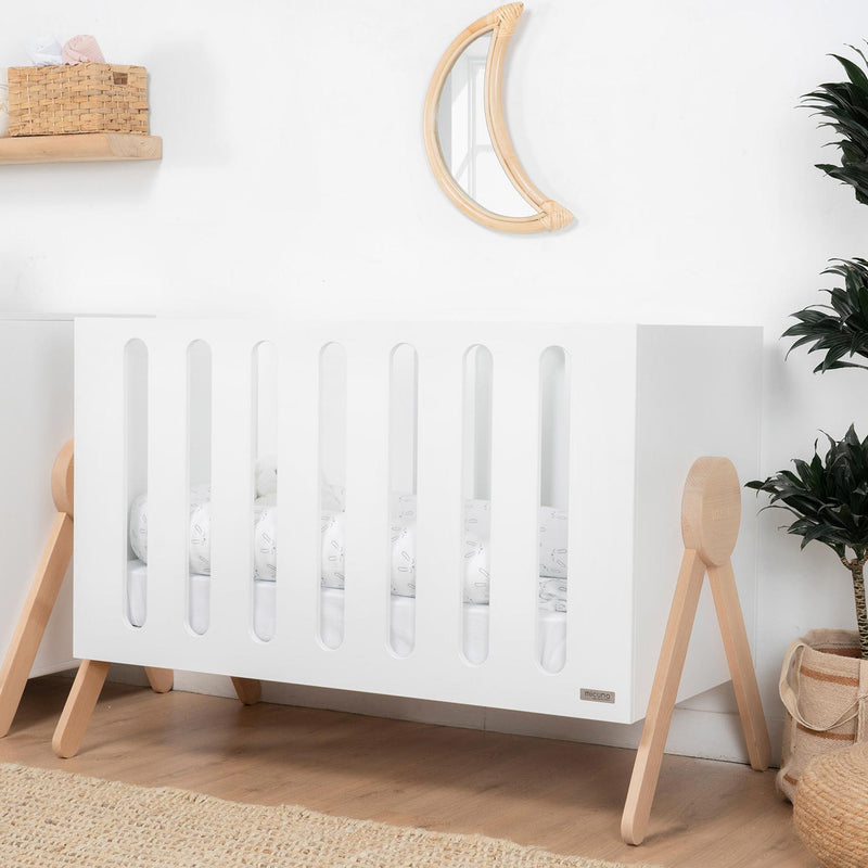 Bayi Cuna de bebé y cómoda blanca madera Haya