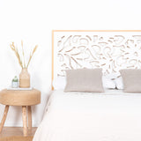 Blomma Cabecero de cama blanco y madera